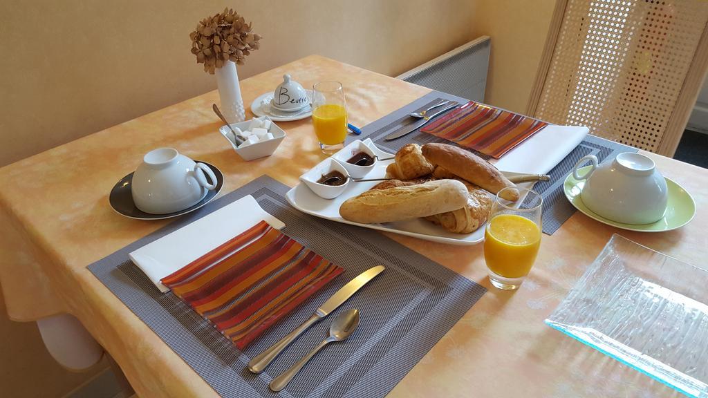 L'Amphitryon Hotel Coudray  Екстериор снимка